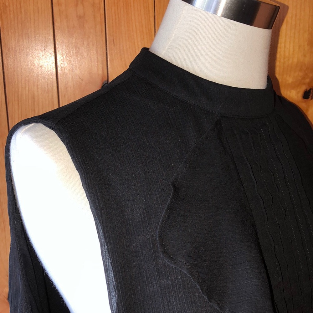 🖤 Blouse 🖤 - Picture 4 of 7